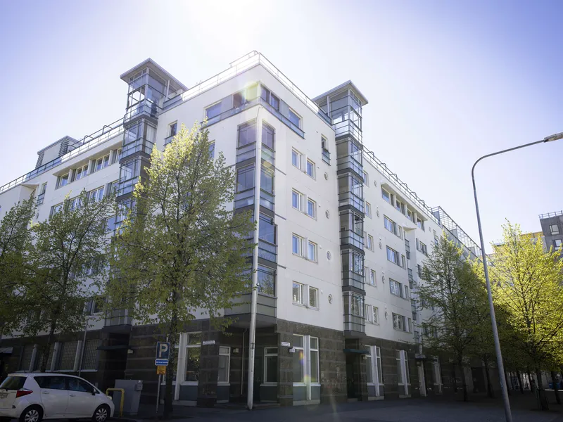 Asunto Oy Helsingin Innovationilla on yhtiölainaa lähes 18 miljoonaa euroa. Lainan myönsi Oma Säästöpankki.