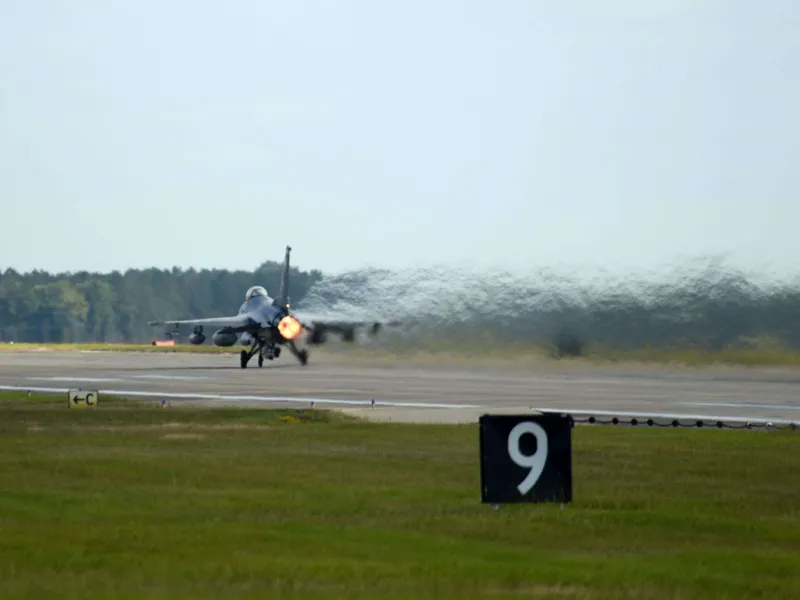 F-16CM-hävittäjän onnettomuus sattui Shawn tukikohdassa Etelä-Carolinassa.