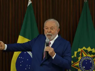 Brasilian presidentiksi palanneen Lula de Silvan arvioidaan kertovan valuuttahankkeen suunnittelun aloittamisesta lähipäivinä.