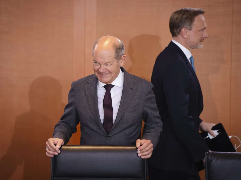 Liittokansleri Olaf Scholz ja valtiovarainministeri Christian Lindner kuvattuna 16. elokuuta.