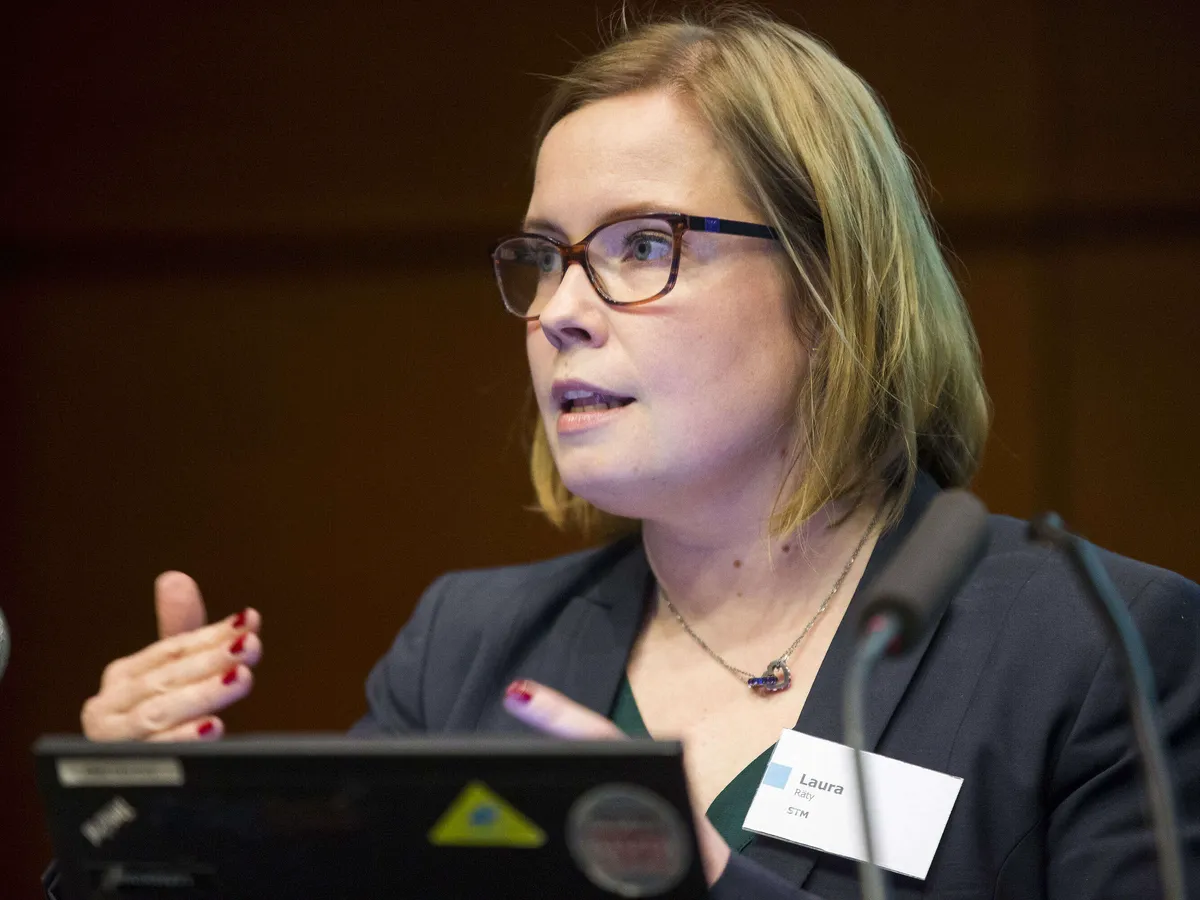 Sote palvelunsa Terveystalolle Ulkoistanut Pikkukunta Sai Kylm n Suihkun Ex ministeri Laura 