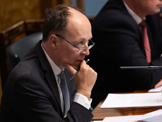 Jussi Halla-ahon käytöksestä uusi selvitys kirjassa – ”Syöttö ministerin lapaan”