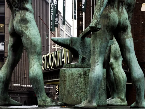 Pirteän pörssipäivän poikkeukset: Sunborn sukelsi, Summa ja Lindex ottivat takkiin