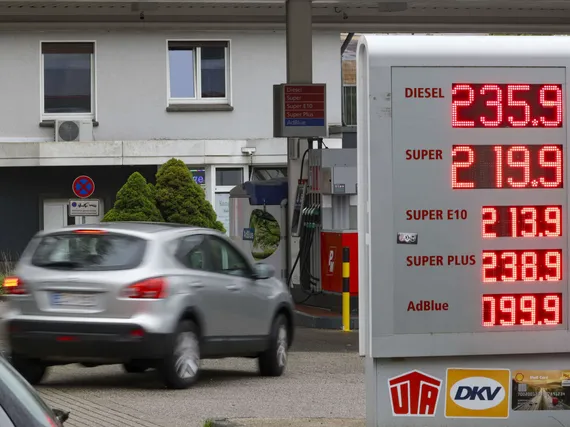 Polttoaine: Ketjureaktio pelottaa nyt Euroopassa, lehti kertoo