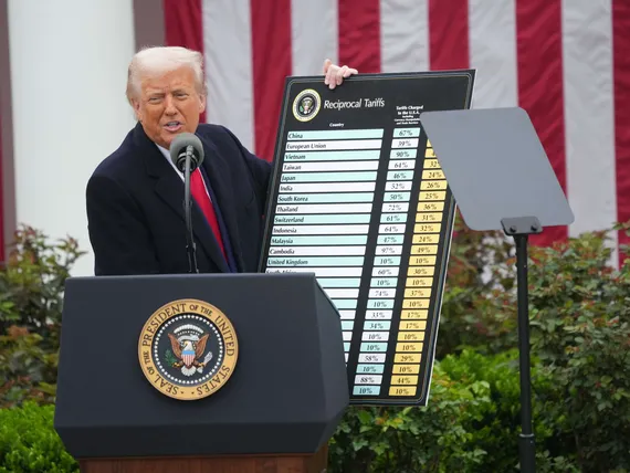 Donald Trumpille taas takaisku – uudetkin tullit laittomia