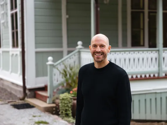 Tuntien työt hoituvat kiinteistövälittäjiltä nykyään minuuteissa – Näin uusi apuri mullistaa asuntokaupan