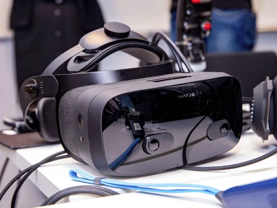 Varjon huhutaan suuntaavan pörssiin: Käytössä jo kaikilla USA:n joukkojen aselajeilla