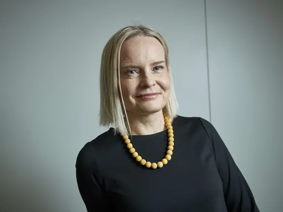 Näin Riikka Purra oikeasti sanoi pienituloisilta leikkaamisesta – Katso alkuperäinen lausunto