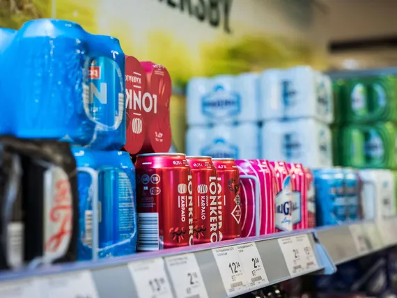 Nyt se tutkittiin Alkon pyynnöstä: Näin kalliiksi alkoholi käy Suomelle – 5  keinoa vähentää ryyppäämistä Suomessa | Uusi Suomi