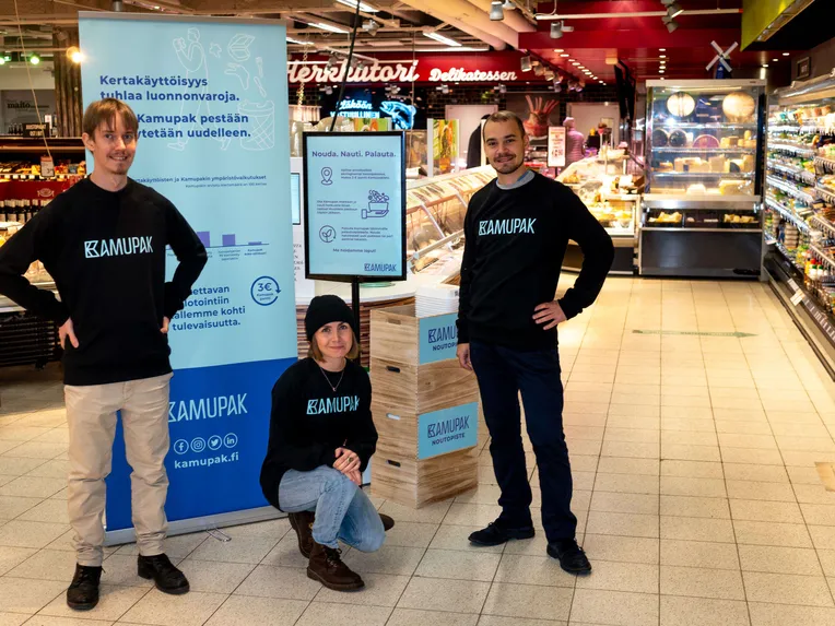 Kamupakin startup-yrittäjät ovat Eero Heikkinen, Iida Miettinen ja Karri Lehtonen.