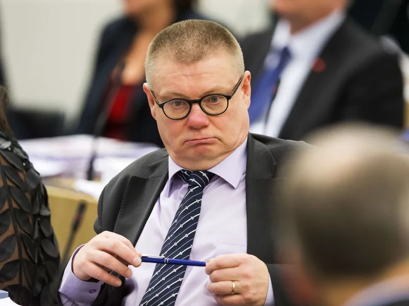 Yleisradion hallintoneuvoston puheenjohtaja Kimmo Kivelä (sin)ei muista, millaista keskustelua vaalikoneesta käytiin.
