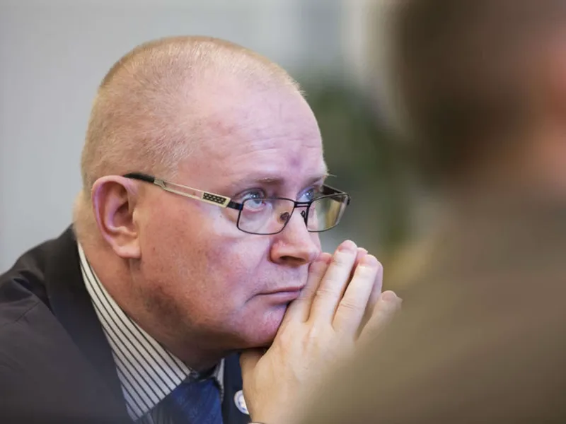 Aktiivimalli repii TE-toimistoja, työministeri Lindström: Lisäresursseja  pohditaan | Talouselämä