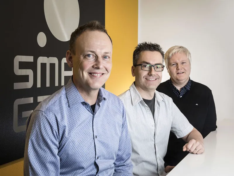 Small Giant Gamesin toimitusjohtaja Timo Soininen, pelisuunnittelija Tim Lönnqvist ja yhtiön toinen perustaja Otto
                              Nieminen.