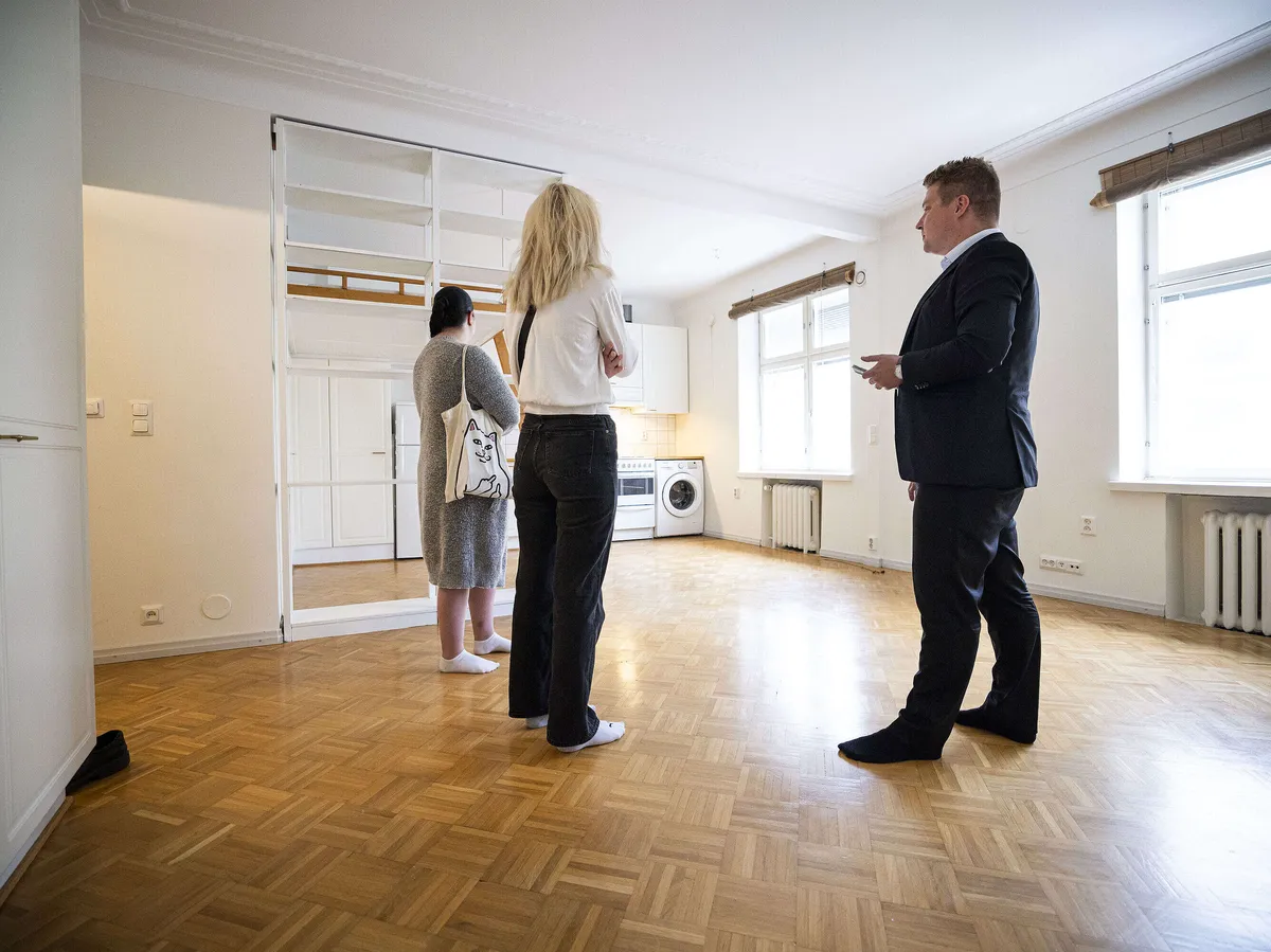 Tuleeko asuntomarkkinoille nyt vauhtia koronlaskusta? Karu arvio ekonomistilta