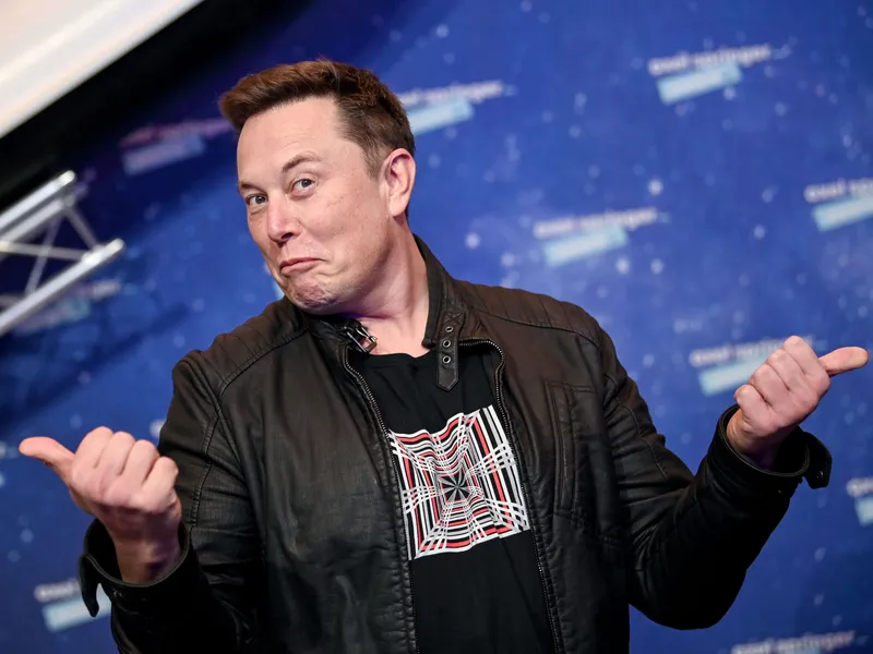 Miljardööri Elon Muskin toimet Twitterin johdossa ovat herättäneet kysymyksiä hänen kyvystään johtaa sähköautoyhtiö Teslaa.