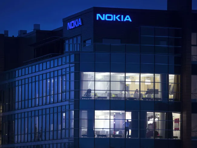 Miksi Nokia jättää loppuvuoden osingot maksamatta? – Yhtiö:  ”osinkopäätökset tehdään Nokian kassa-asema ja odotettavissa oleva  kassavirta huomioiden” | Tekniikka&Talous