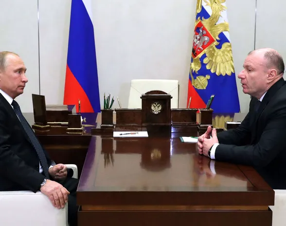 Venäjän presidentti Vladimir Putin ja Norilsk Nickelin suuromistaja Vladimir Potanin kuvattiin yhdessä Moskovassa vuonna 2018.