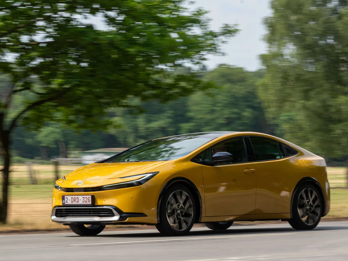 Uuden urheilullisen Toyota Priuksen tehot ovat nousseet reippaasti ...