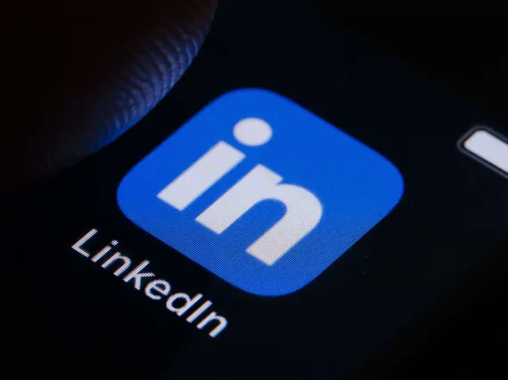 F-Secure varoittaa LinkedIn-tietovuodosta – Yli 200 000 suomalaisen tietoja  vuotanut | Kauppalehti