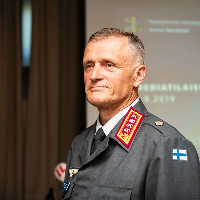 Suomen ja USA:n kenraalit keskustelivat – Tutkija ihmettelee: ”Nyt oikeasti  Puolustusvoimat” | Uusi Suomi