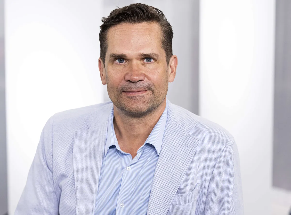 mika-aaltolan-ylimielinen-esiintyminen-kohahdutti-somessa-ajan