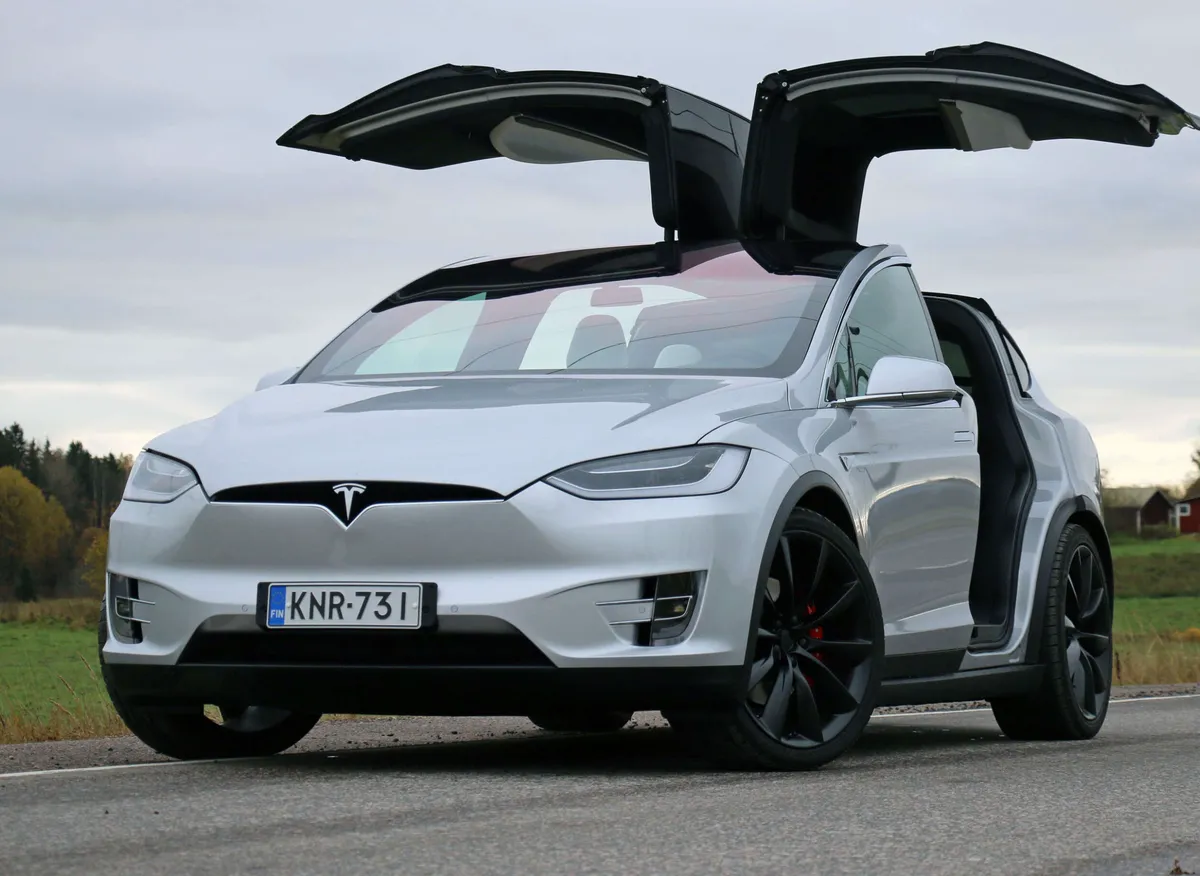 Bensakeisari ampui ohi - Tesla tuplasi myyntinsä Suomessa | Talouselämä