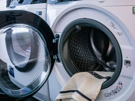 Sähkön hinta nousee perjantaina iltaa kohden