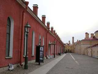 Pietarin Jänissaari kuvattuna huhtikuussa.