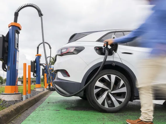 50 000 sähköautoa tarkastettiin – Akuista paljastui yllättävä totuus