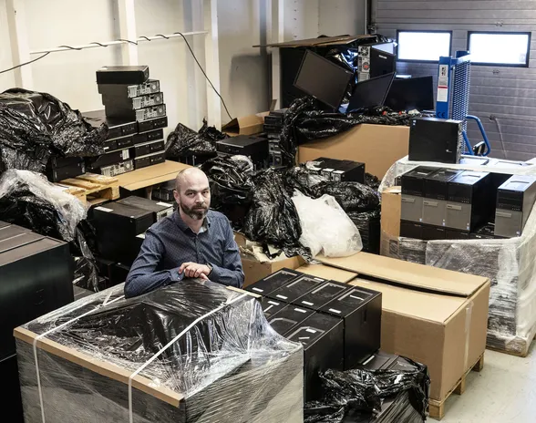 Koronakriisi on lisännyt käytettyjen tietokoneiden myyntiä, kertoo Taitonetti Oy:n toimitusjohtaja Mikko Veijola.