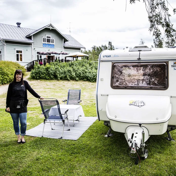 Karavaanarit ovat perusleipä, mökkiläiset se leivänpäällinen” – Juhannus  käynnistää leirintäsesongin | Kauppalehti