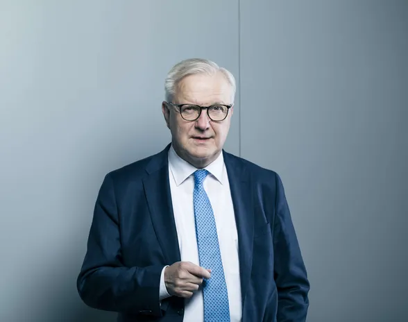 Suomen pankin pääjohtaja Olli Rehn varoitti tiistaina 2.5. hallitusneuvottelujen avausseminaarissa pitämässään esitelmässä geopoliittisen kahtiajaon syvenemisestä.
