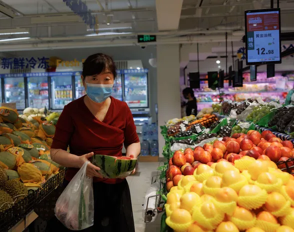 Kiinalaiset kuluttajat ovat olleet koronarajoitusten purun jälkeen yllättävän varovaisia.