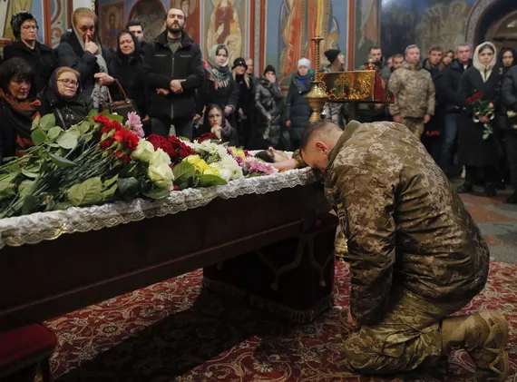 Ukraina julkaisi kaatuneiden sotilaidensa luvun – USA:n kenraalin arvio oli  selvästi suurempi | Kauppalehti