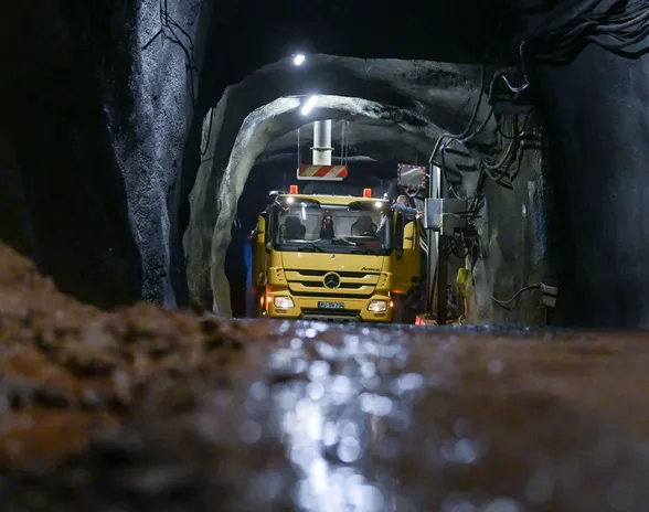 Kaivoksista louhitaan mineraaleja, joita hyödynnetään teollisuudessa laajasti. Vaikka kysyntää on ja sen ennustetaan nousevan, kaivosyhtiöt investoivat kaivoksiin nihkeästi.