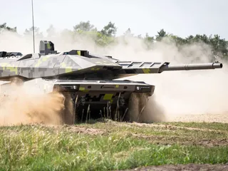 Panther KF51 tulee olemaan kevyempi kuin Leopard 2, mutta aseistus on raskaampi.