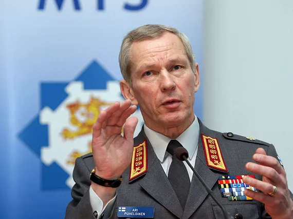 Suomen armeijan ”romahdus”: komentaja löi luvut pöytään | Uusi Suomi