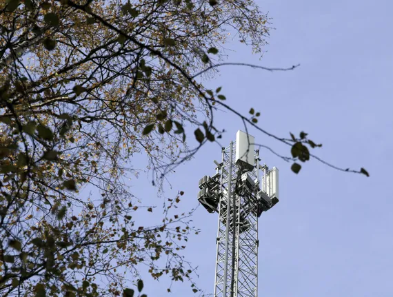 Miksi mobiiliverkko ei enää tukehdu Ruisrockissa – Ja missä se yhä horjuu?