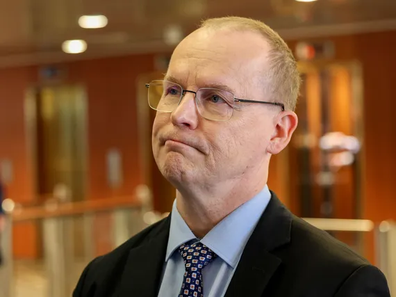 Kaikessa hiljaisuudessa kypsyy palkkoihin vaikutta