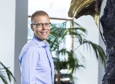 Turvallisuuden työelämäprofessori varoittaa: "Ei ole olemassa viatonta dataa" – Näihin kolmeen kysymykseen Suomen tulisi vastata - Vimarsana News