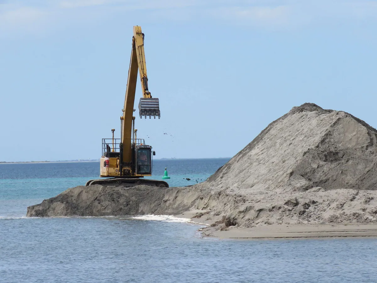 Sand smuggling: The 3rd largest mafia business generating 50,000–200,000 M€ annually