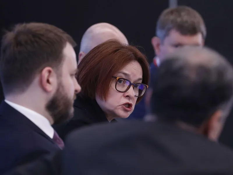 Venäjän keskuspankin johtaja Elvira Nabiullina on Putinin luottonainen. Venäjän sotatalouden askelmerkit ovat merkittäviltä osin hänen vastuullaan.