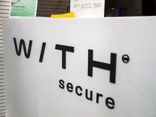 WithSecuren tutkijat löysivät Yotube-videoista verkoston, joka manipuloi käyttäjiä sijoittamaan valheellisiin kryptovaluuttahankkeisiin.