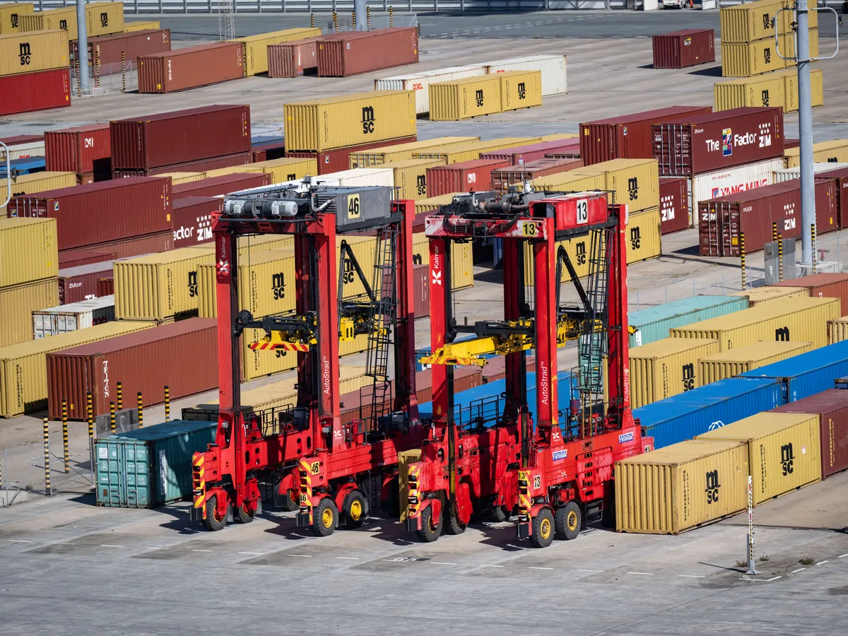 Kalmar signed a EUR 200 million standby loan