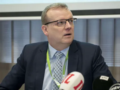 Rokotepakko näille hoitajille? STM odottaa nyt THL:n virallista kantaa - Vimarsana News