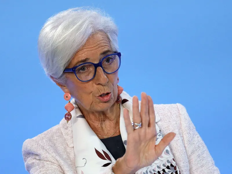 EKP:n pääjohtaja Christine Lagarde aikoo puuttua Italian suunnitelmiin.