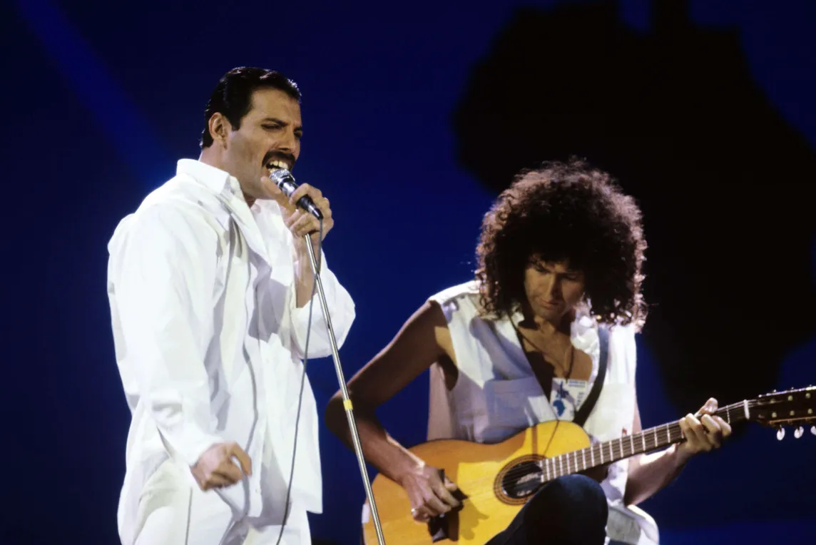 Queenin keikkaa Lontoon Wembleyllä on kuvattu yhdeksi kaikkien aikojen kovimmaksi rock-esitykseksi.